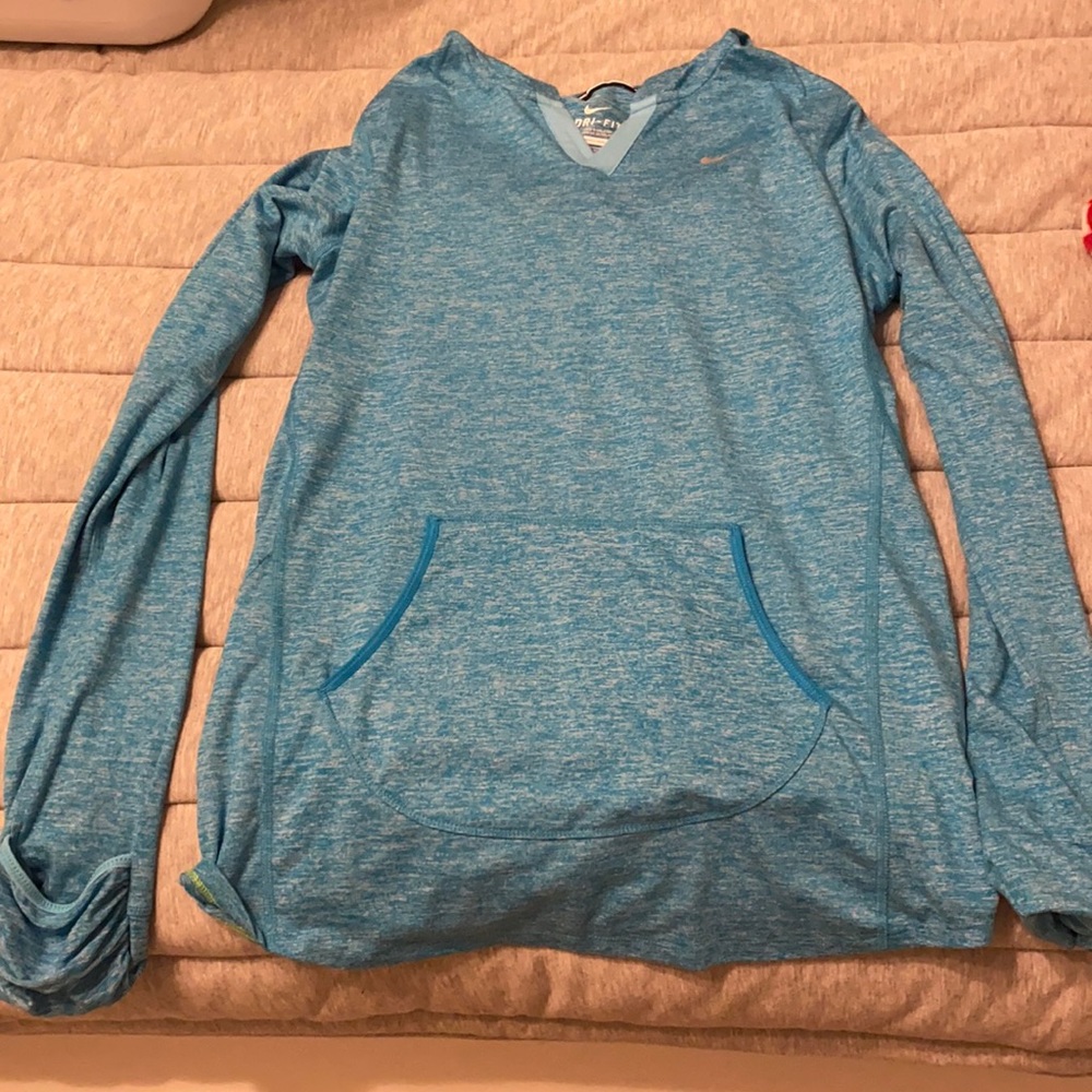 Nike running top